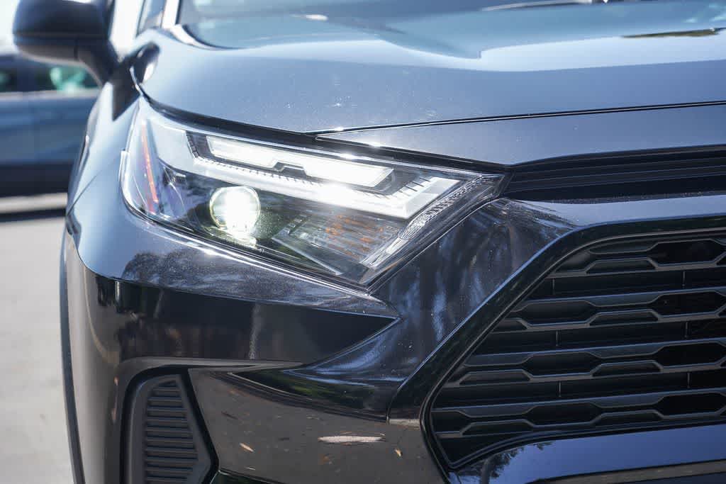 Thumbnail: 2025 Toyota RAV4 - 21