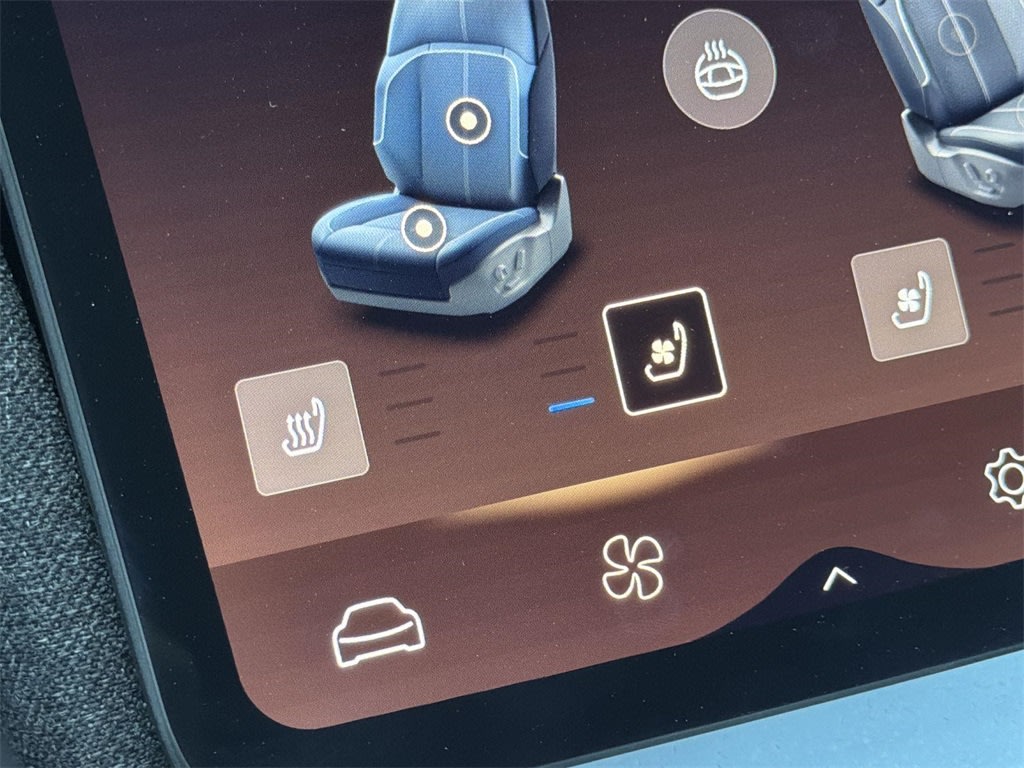 Thumbnail: 2024 Lucid Air - 27