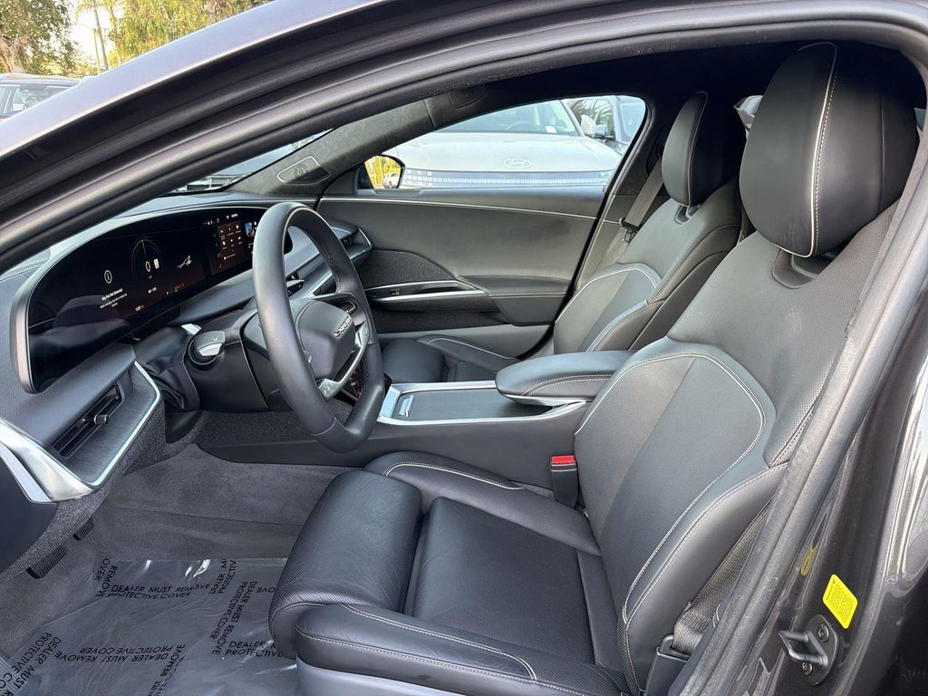 Thumbnail: 2024 Lucid Air - 10