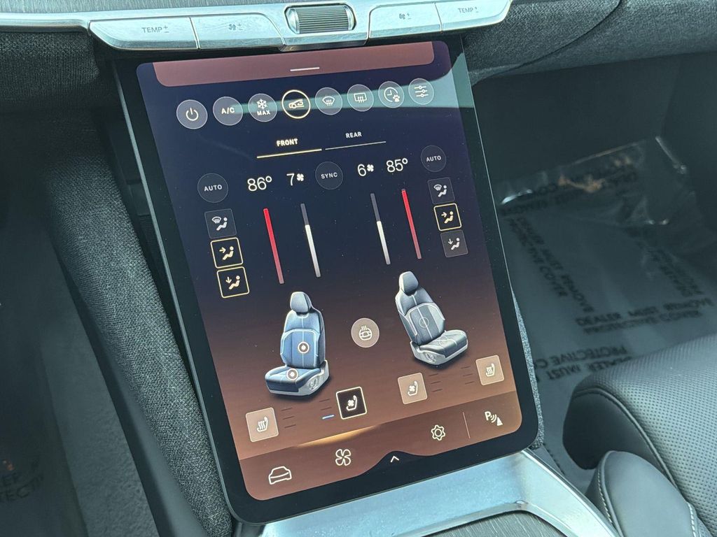 Thumbnail: 2024 Lucid Air - 15