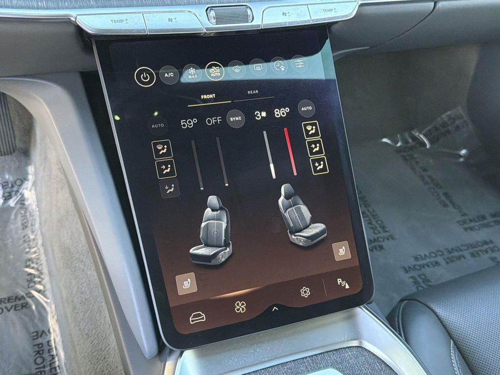 Thumbnail: 2024 Lucid Air - 24