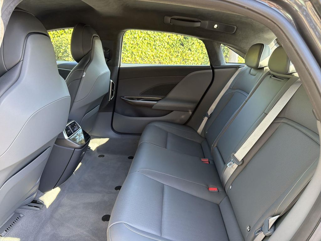 Thumbnail: 2024 Lucid Air - 33