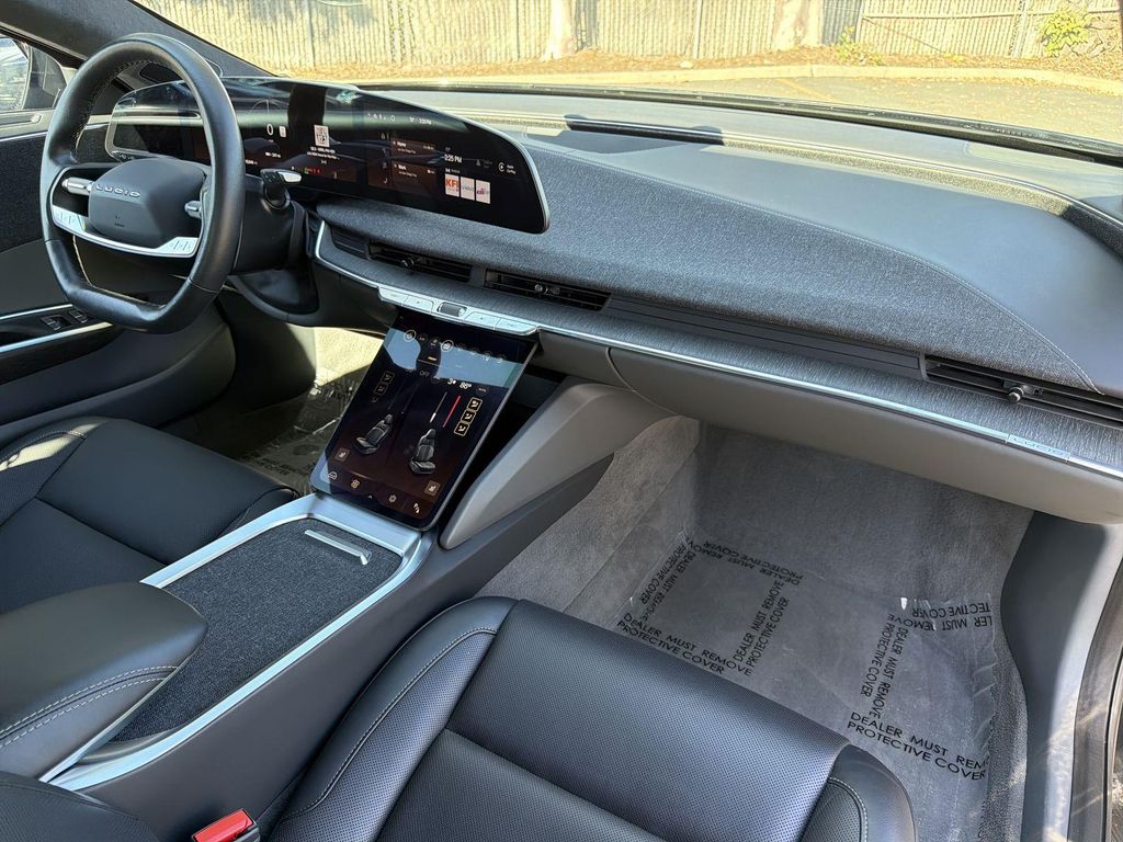 Thumbnail: 2024 Lucid Air - 13