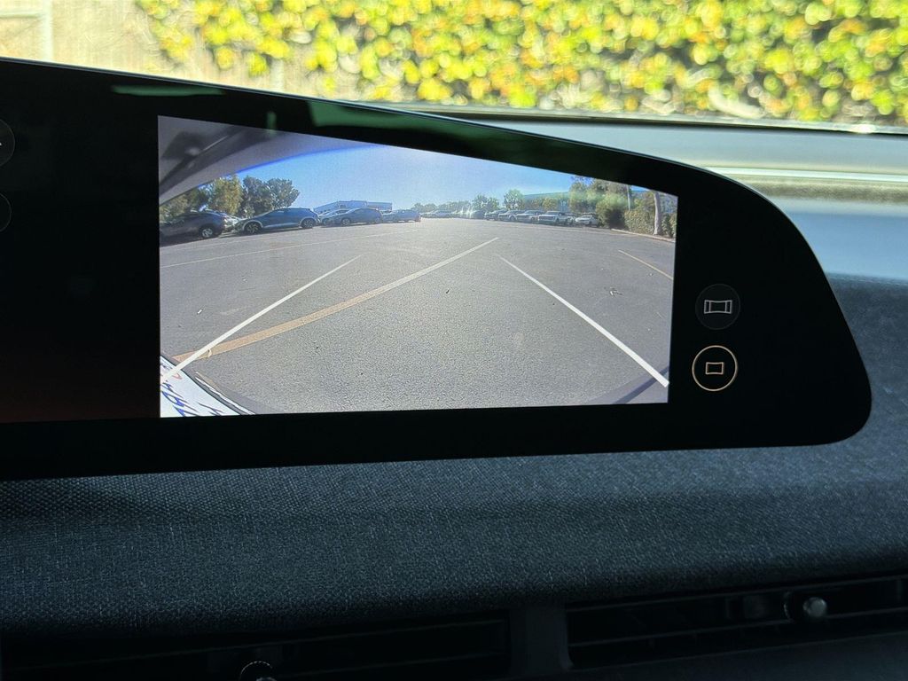 Thumbnail: 2024 Lucid Air - 26