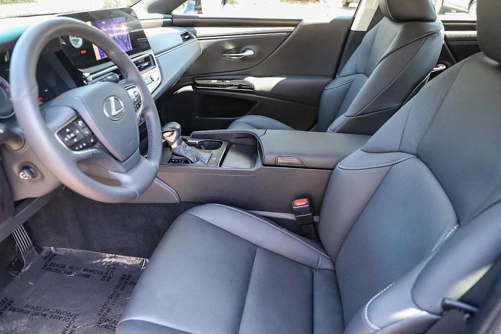 Thumbnail: 2023 Lexus ES - 11