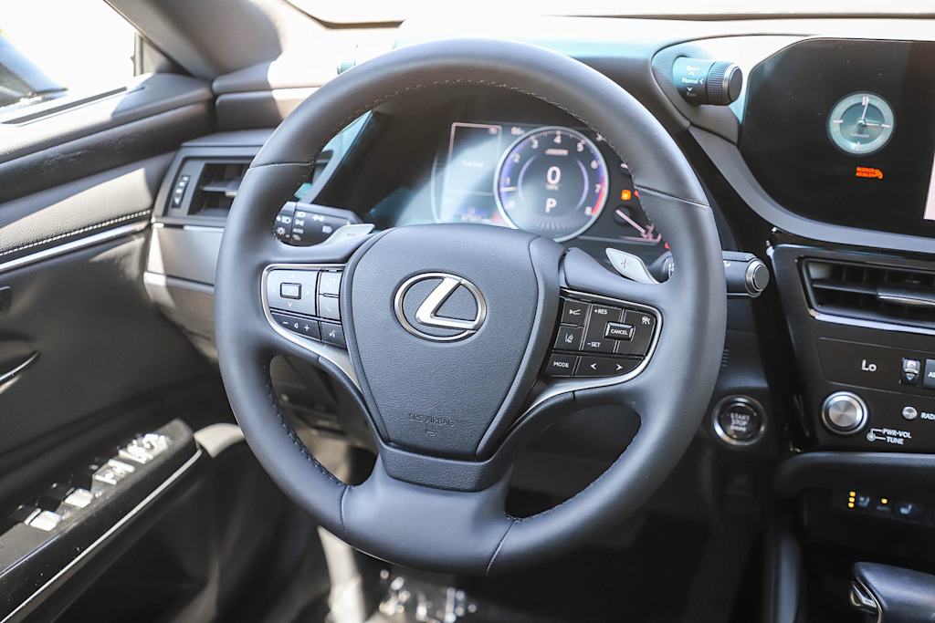 Thumbnail: 2023 Lexus ES - 9