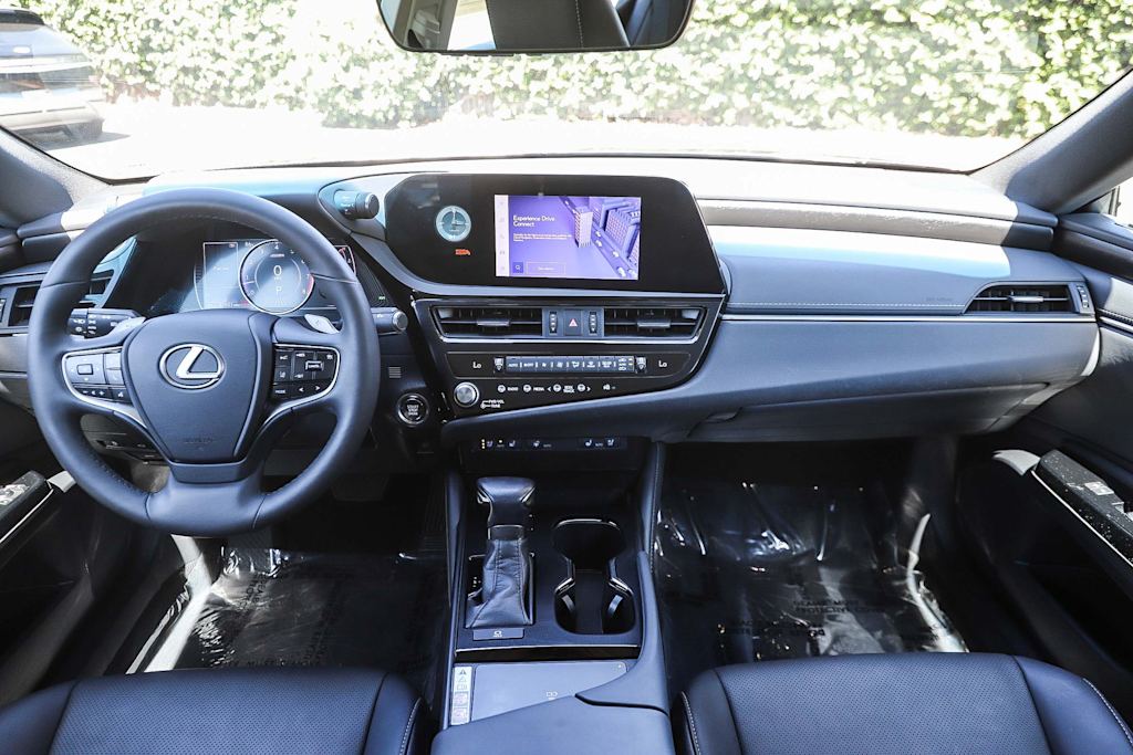 Thumbnail: 2023 Lexus ES - 2
