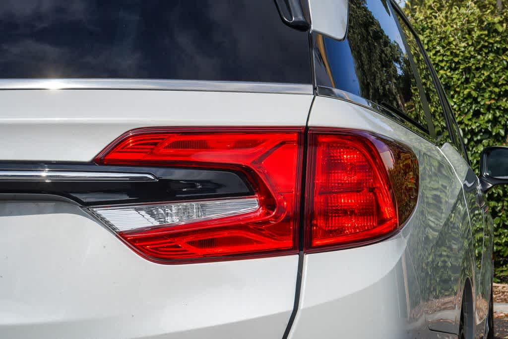 Thumbnail: 2021 Honda Odyssey - 18
