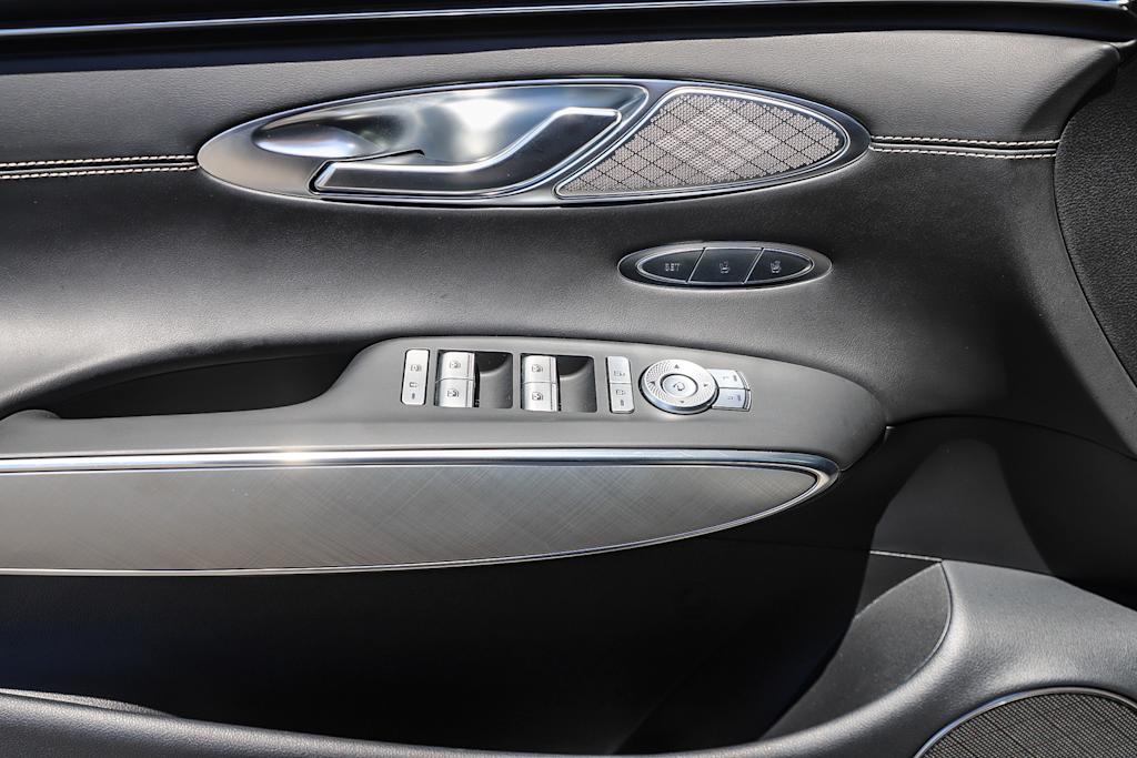Thumbnail: 2025 Genesis GV70 - 26