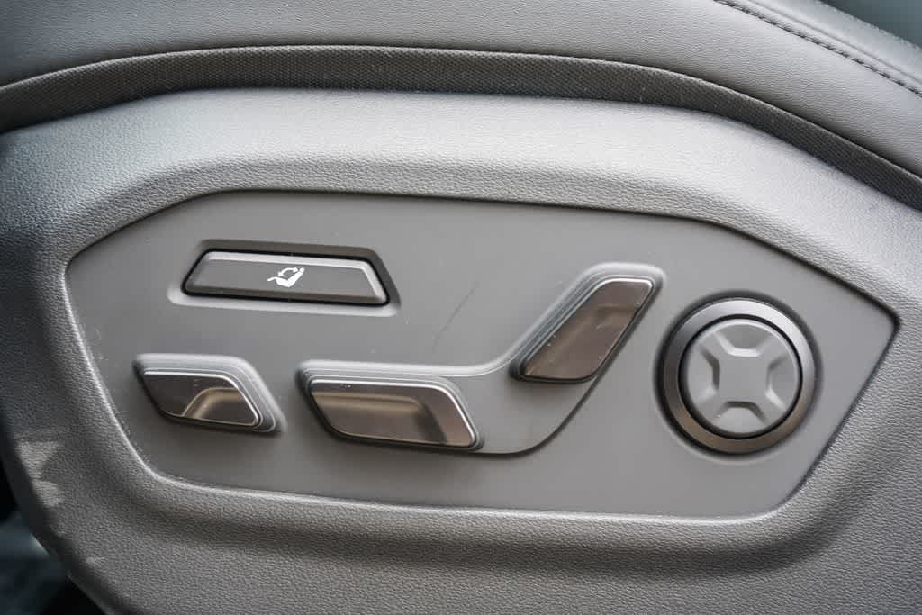 Thumbnail: 2025 Hyundai Santa Fe - 25