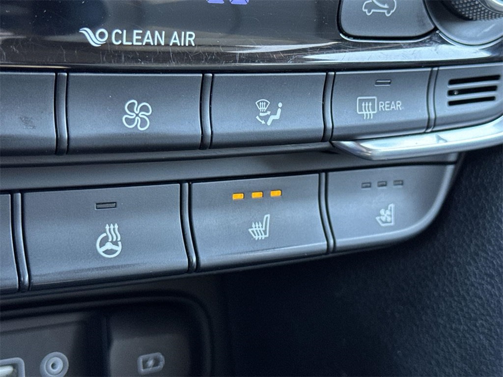 Thumbnail: 2020 Hyundai Santa Fe - 30