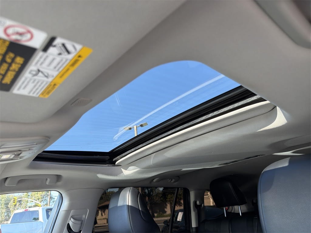 Thumbnail: 2021 Toyota Highlander - 23