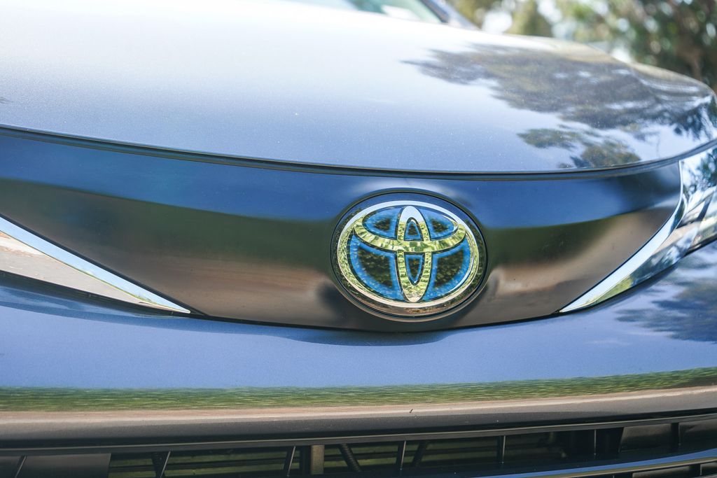 Thumbnail: 2025 Toyota Sienna - 6