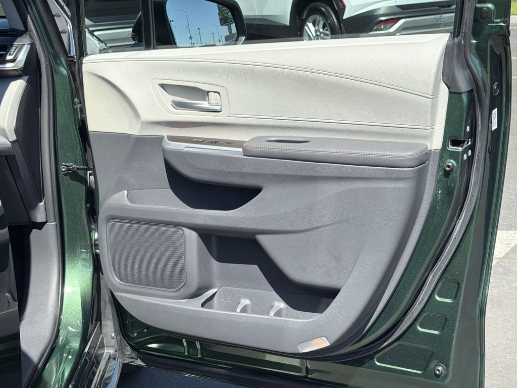 Thumbnail: 2023 Toyota Sienna - 37