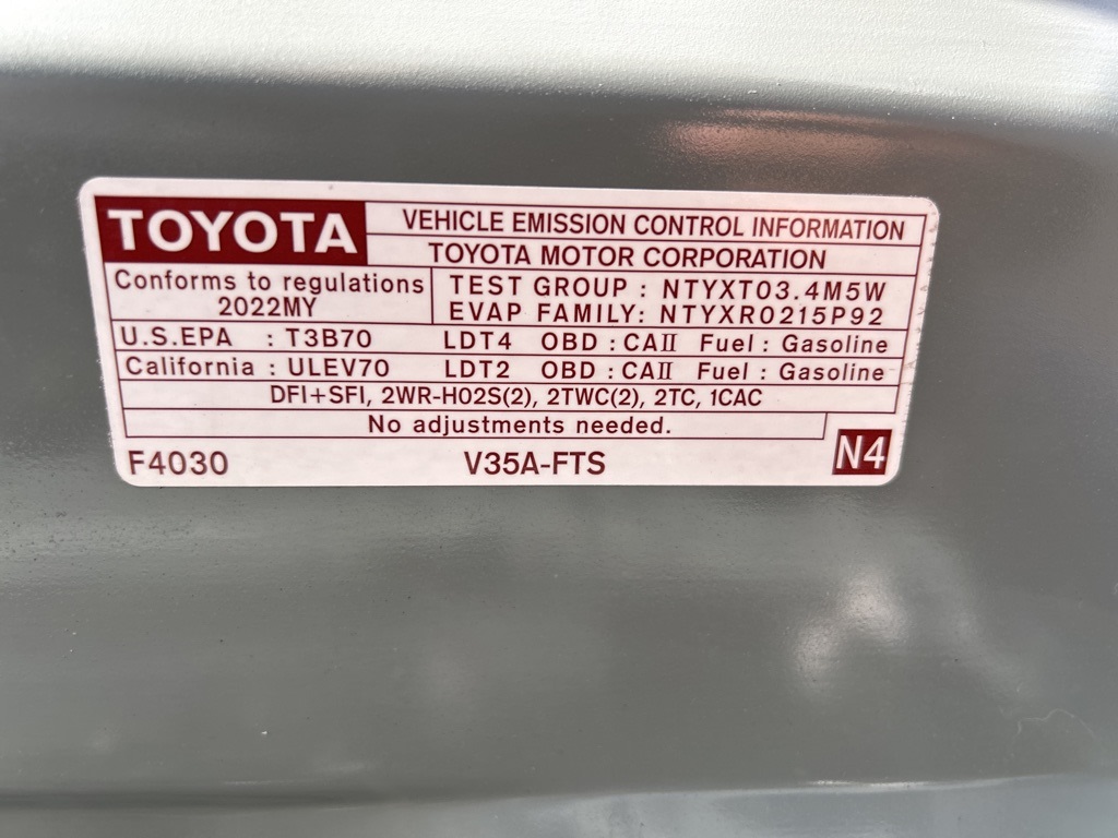 Thumbnail: 2022 Toyota Tundra - 11