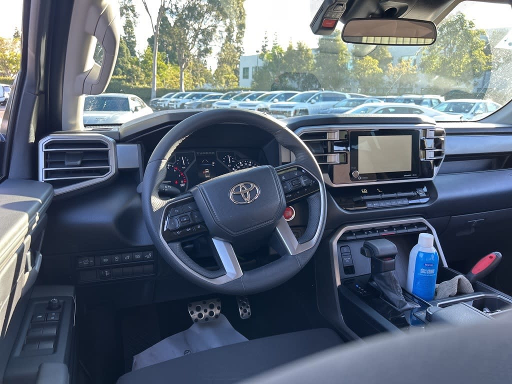 Thumbnail: 2022 Toyota Tundra - 2