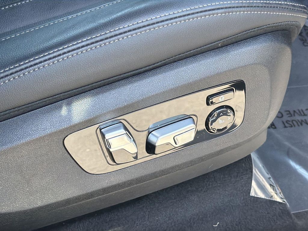Thumbnail: 2021 BMW X5 - 37
