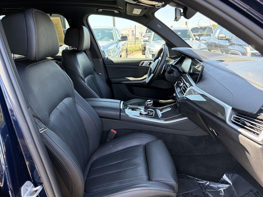 Thumbnail: 2021 BMW X5 - 36