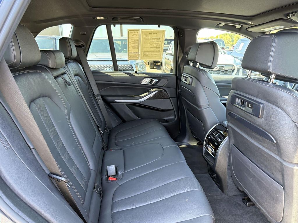 Thumbnail: 2021 BMW X5 - 34