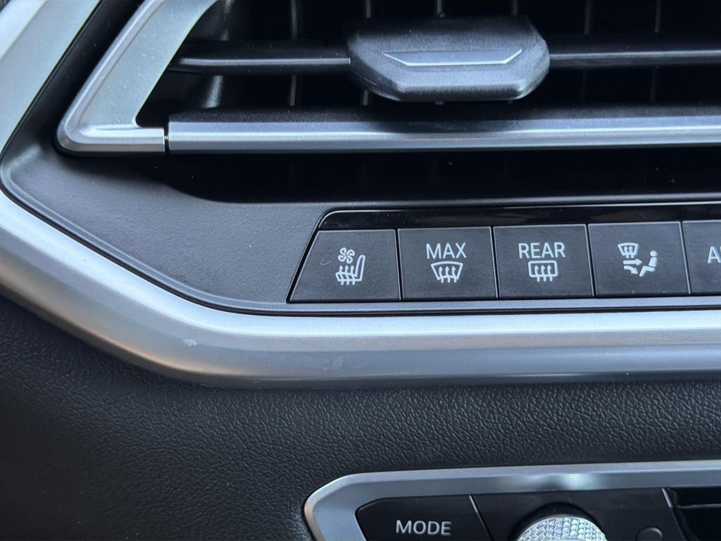 Thumbnail: 2021 BMW X5 - 26