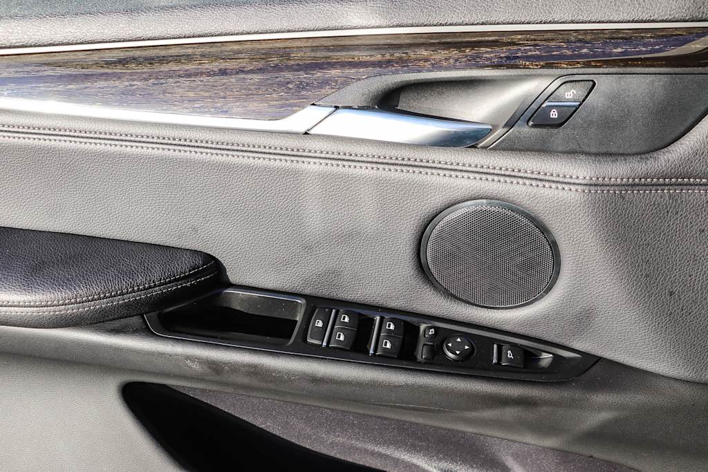 Thumbnail: 2018 BMW X5 - 25
