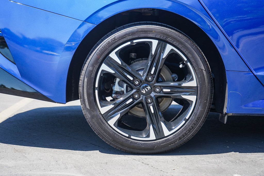 Thumbnail: 2021 Kia K5 - 7