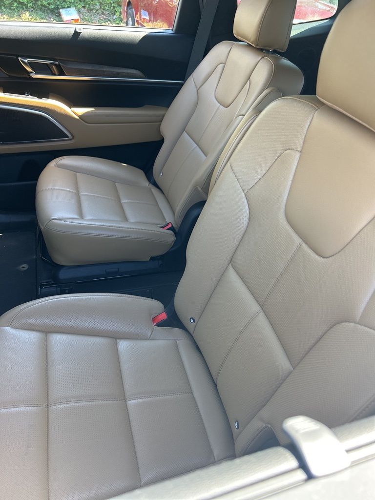 Thumbnail: 2020 Kia Telluride - 6