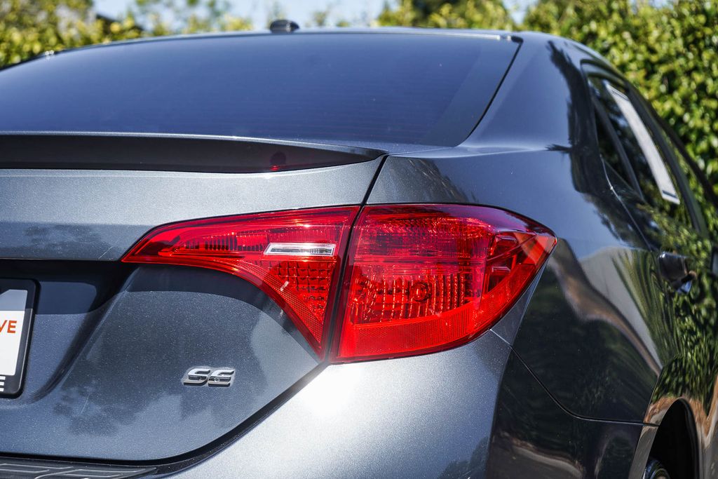 Thumbnail: 2017 Toyota Corolla - 21