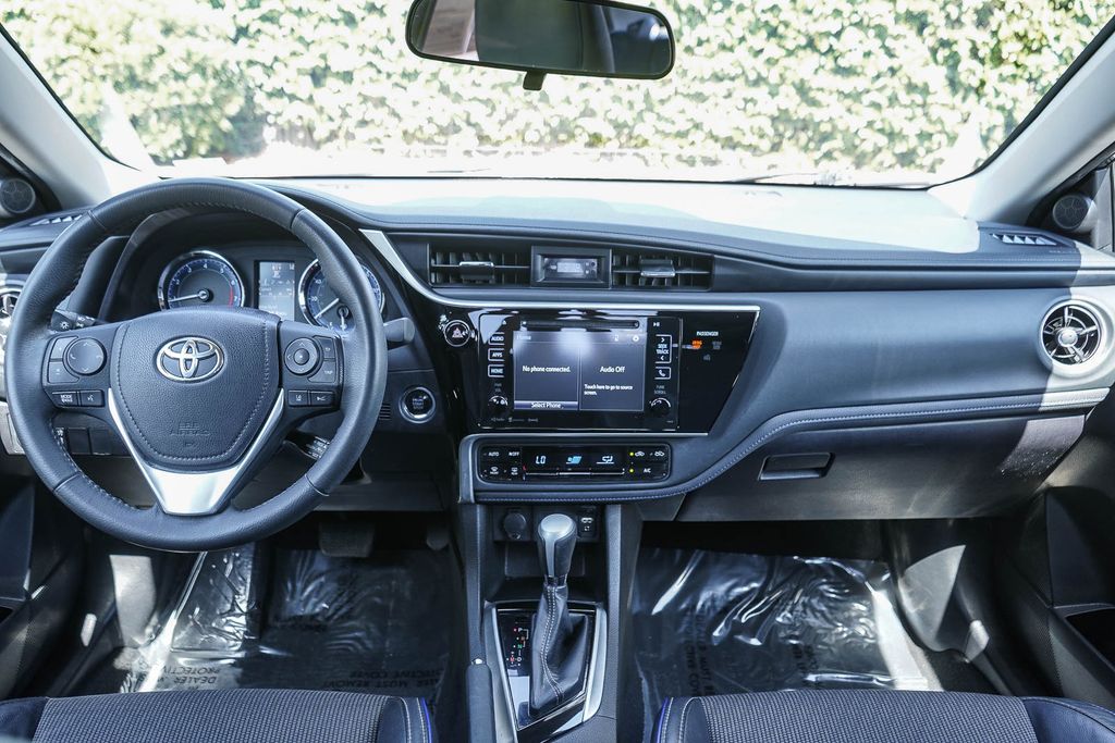 Thumbnail: 2017 Toyota Corolla - 2