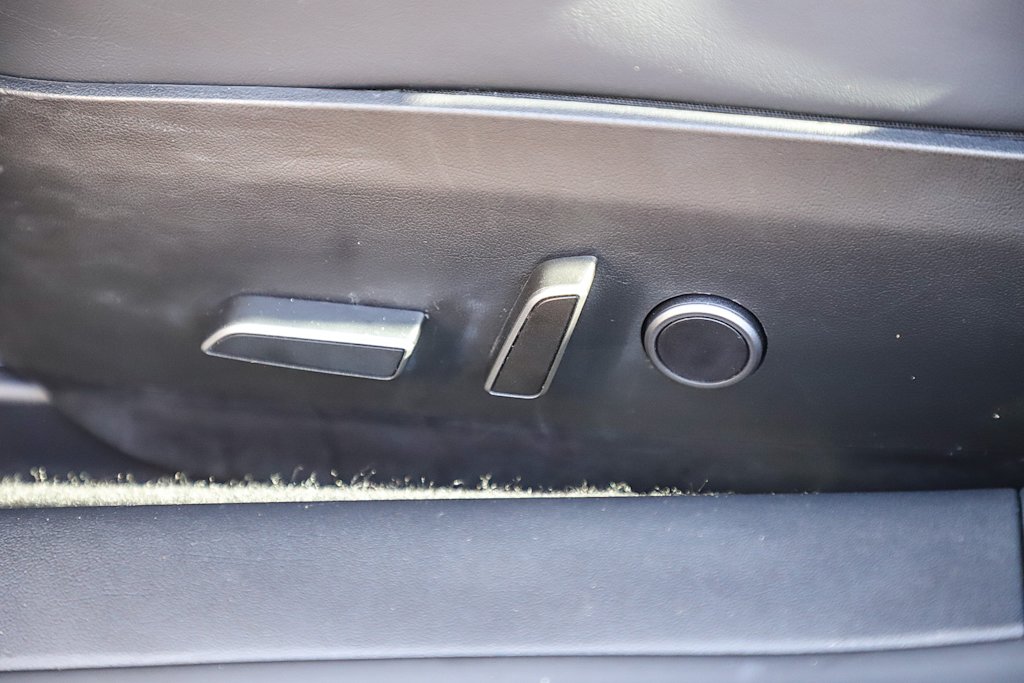 Thumbnail: 2023 Tesla Model 3 - 22