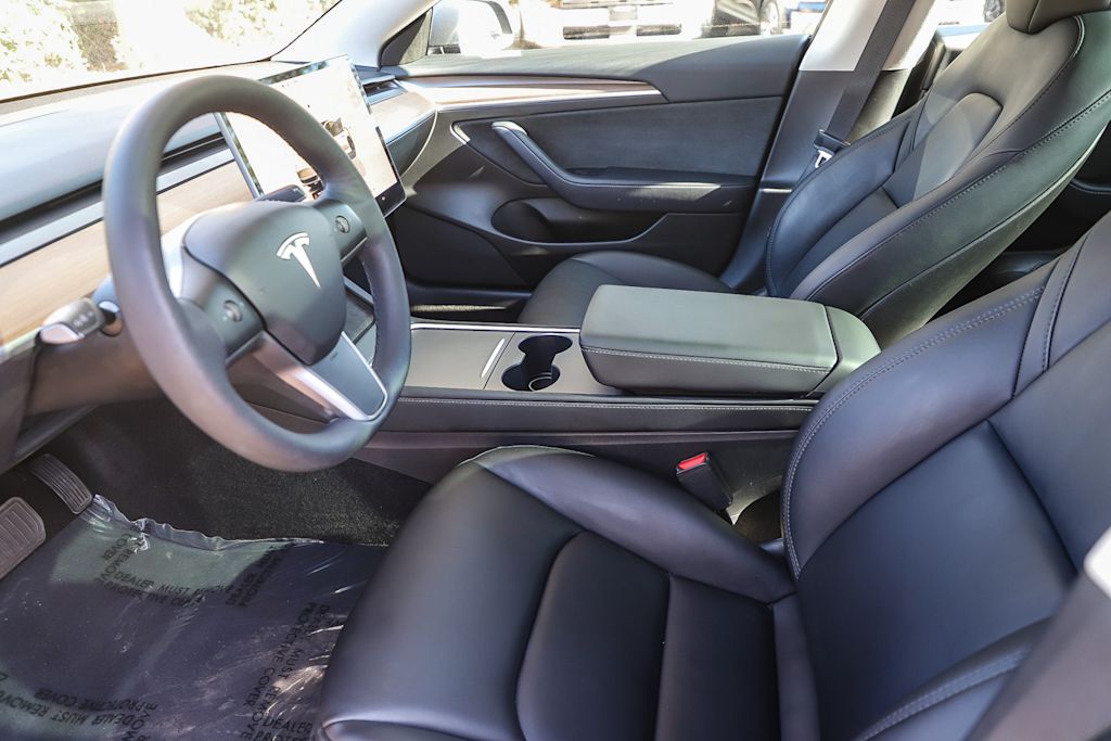 Thumbnail: 2023 Tesla Model 3 - 10
