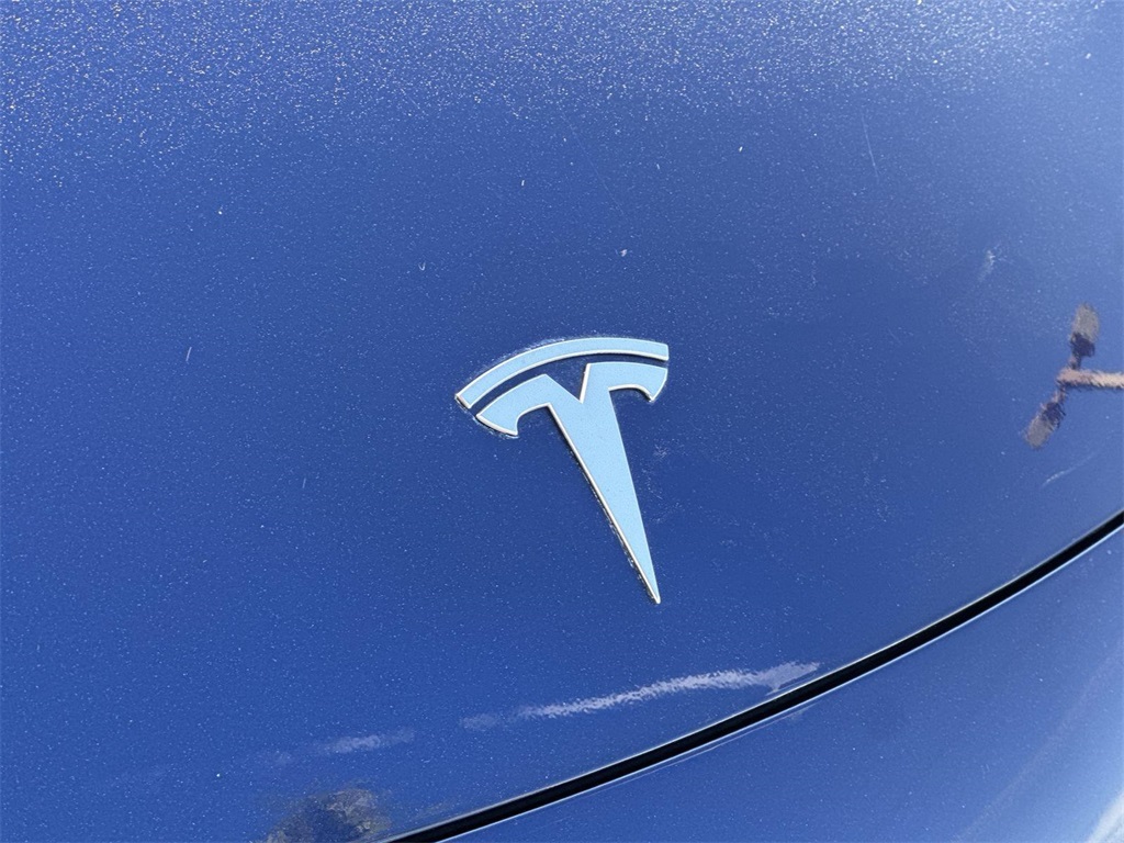 Thumbnail: 2025 Tesla Model 3 - 34