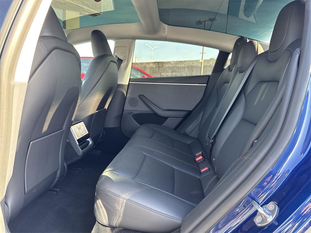 Thumbnail: 2025 Tesla Model 3 - 12