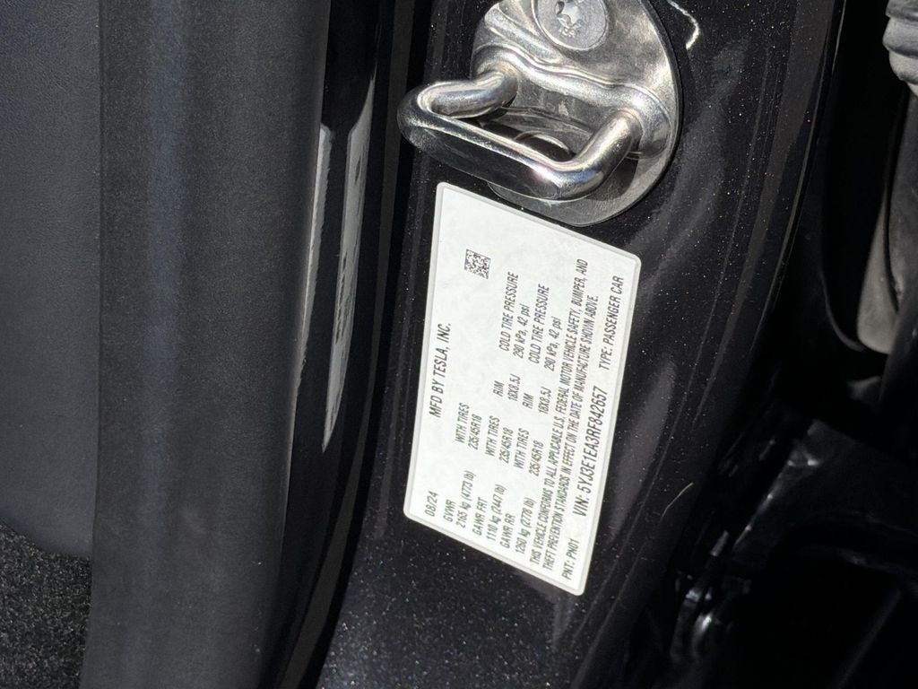 Thumbnail: 2024 Tesla Model 3 - 19