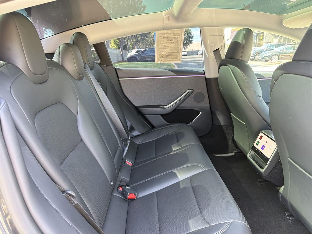 Thumbnail: 2024 Tesla Model 3 - 36