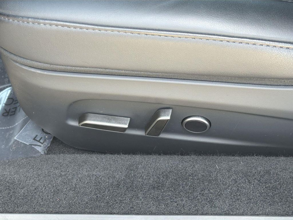 Thumbnail: 2024 Tesla Model 3 - 32