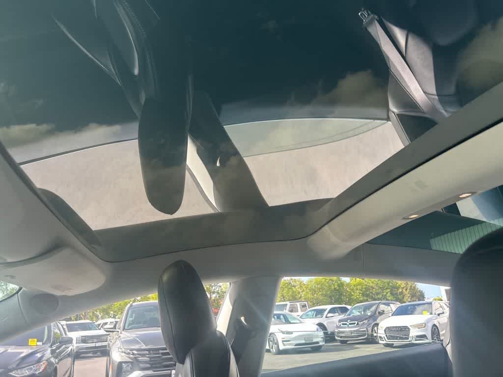 Thumbnail: 2018 Tesla Model 3 - 7