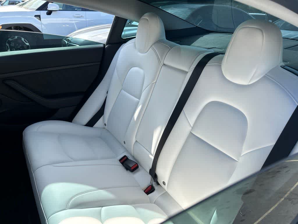 Thumbnail: 2022 Tesla Model 3 - 5