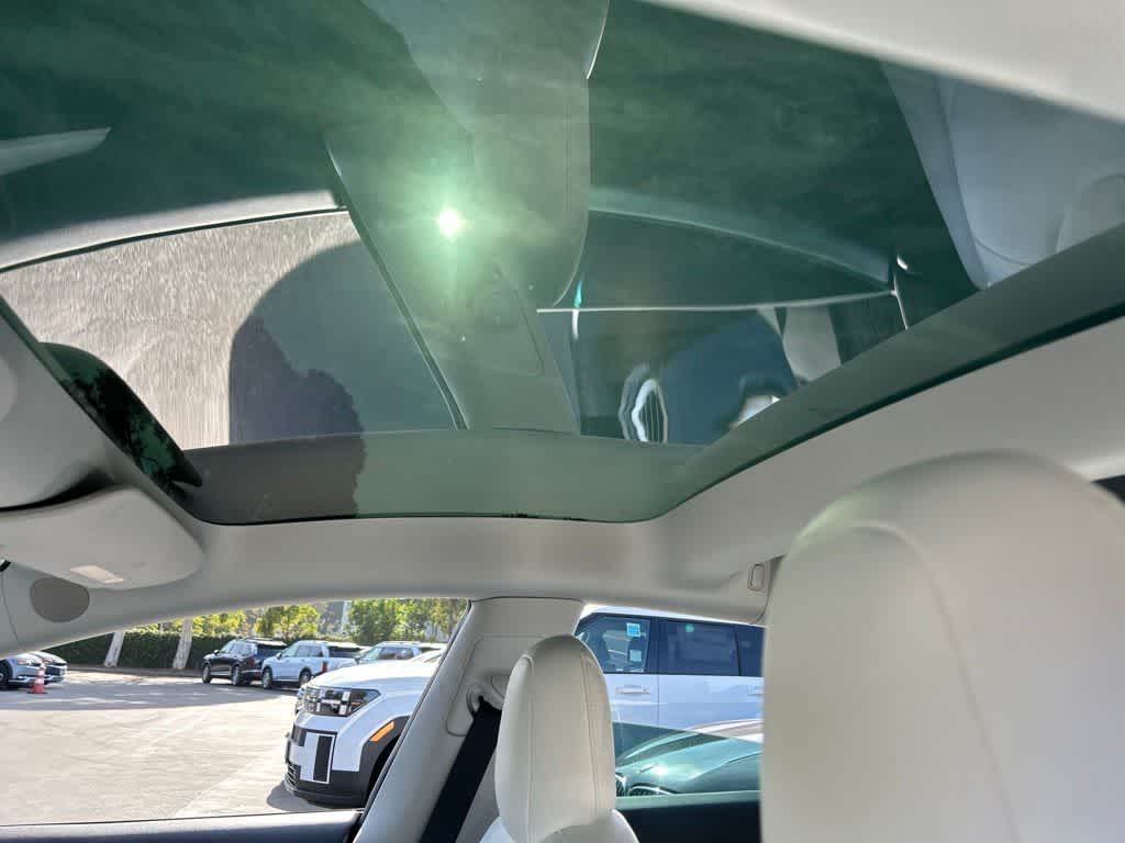 Thumbnail: 2022 Tesla Model 3 - 9
