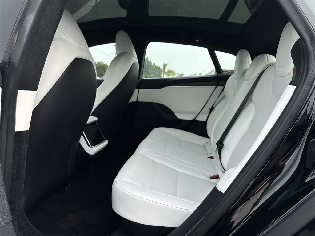 Thumbnail: 2023 Tesla Model S - 11