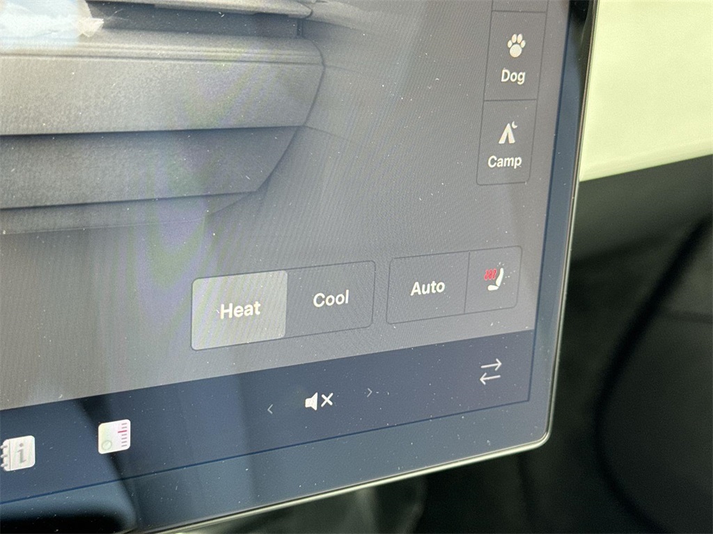 Thumbnail: 2023 Tesla Model S - 28