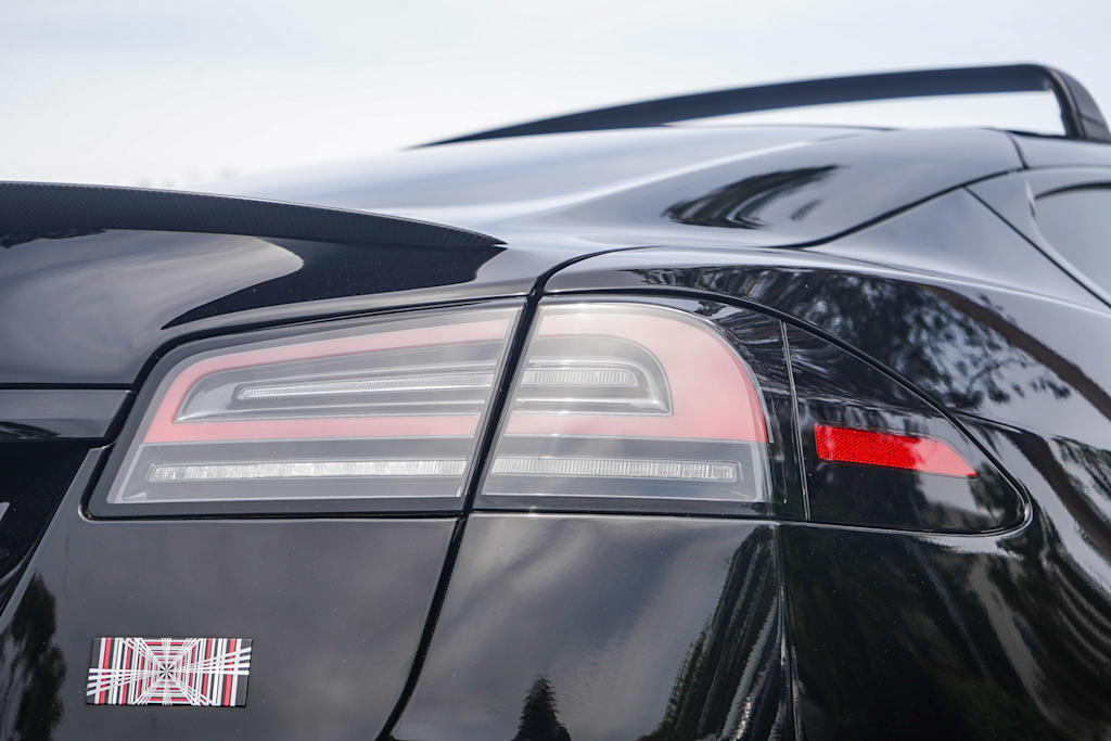 Thumbnail: 2023 Tesla Model S - 16