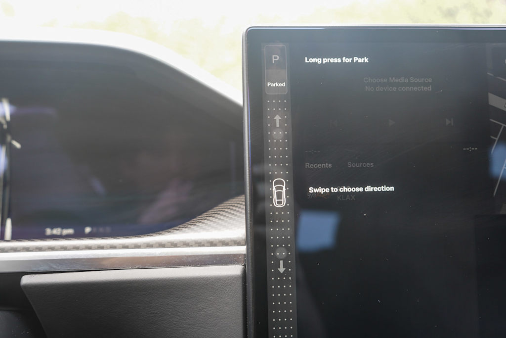 Thumbnail: 2023 Tesla Model S - 24