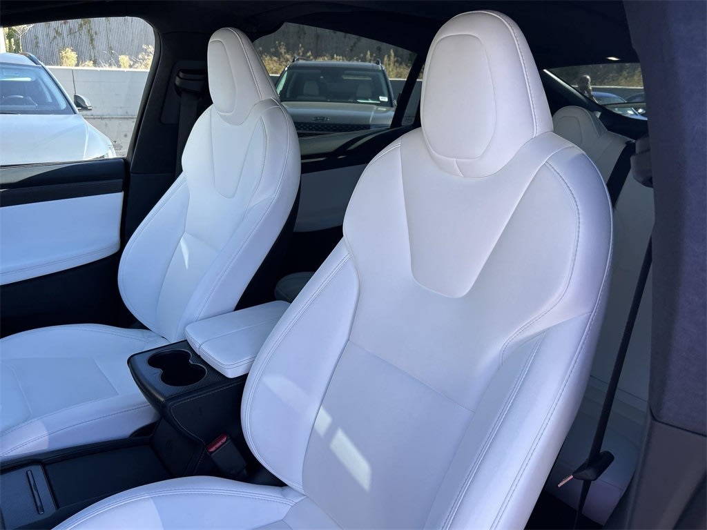 Thumbnail: 2021 Tesla Model X - 39