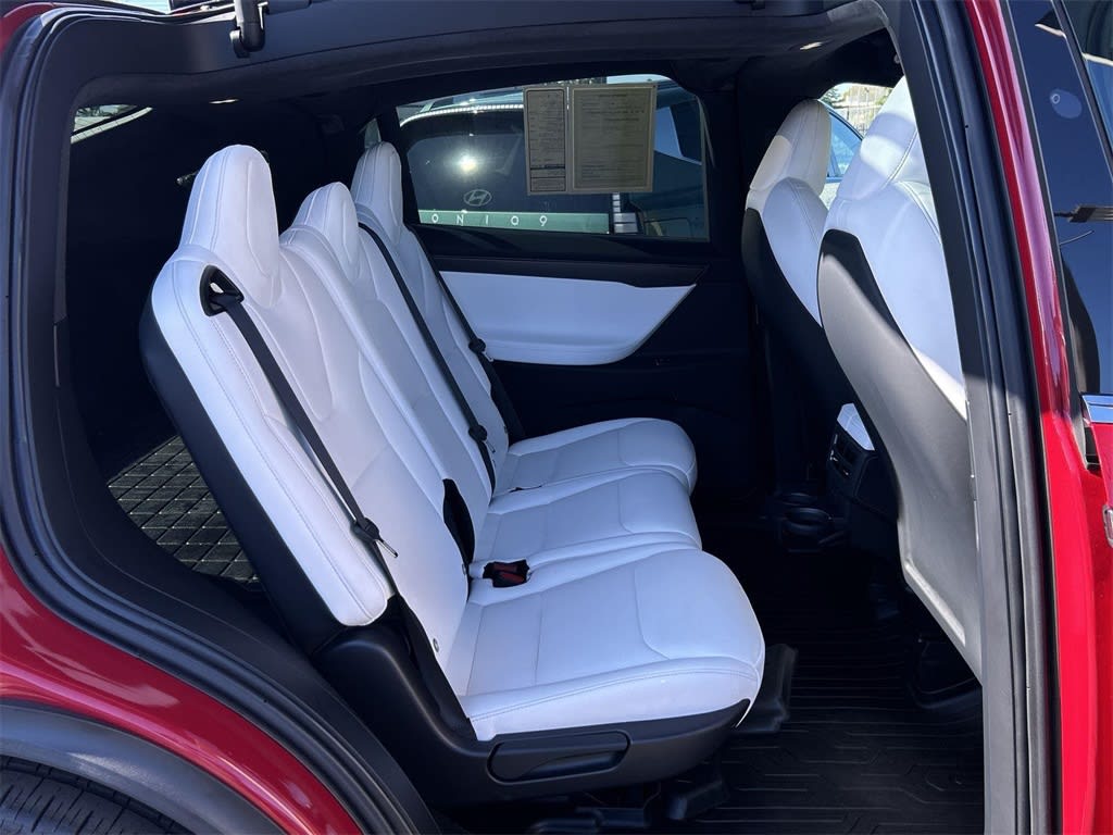 Thumbnail: 2021 Tesla Model X - 41