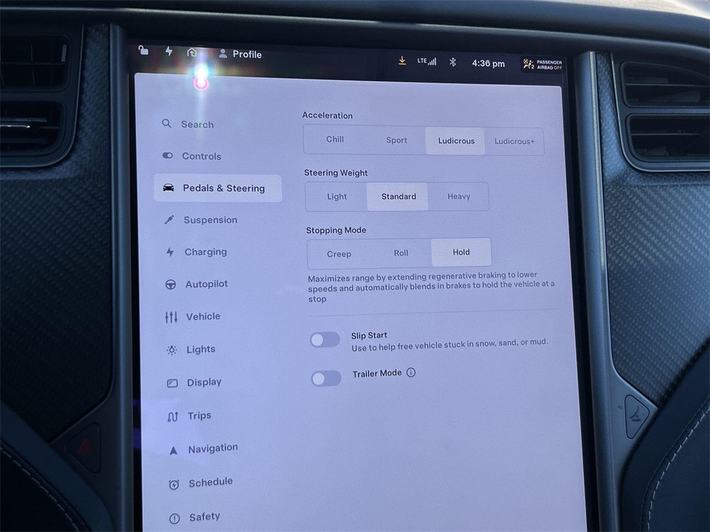 Thumbnail: 2021 Tesla Model X - 35