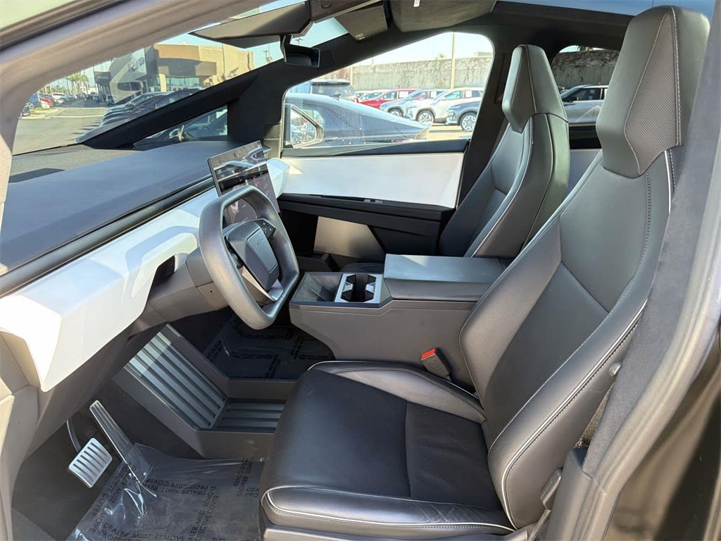 Thumbnail: 2024 Tesla Cybertruck - 8