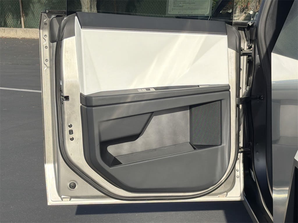 Thumbnail: 2024 Tesla Cybertruck - 33