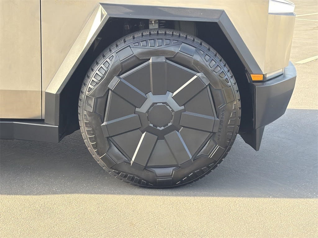 Thumbnail: 2024 Tesla Cybertruck - 7