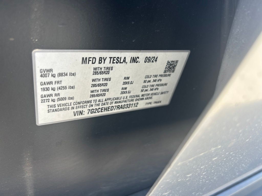 Thumbnail: 2024 Tesla Cybertruck - 8
